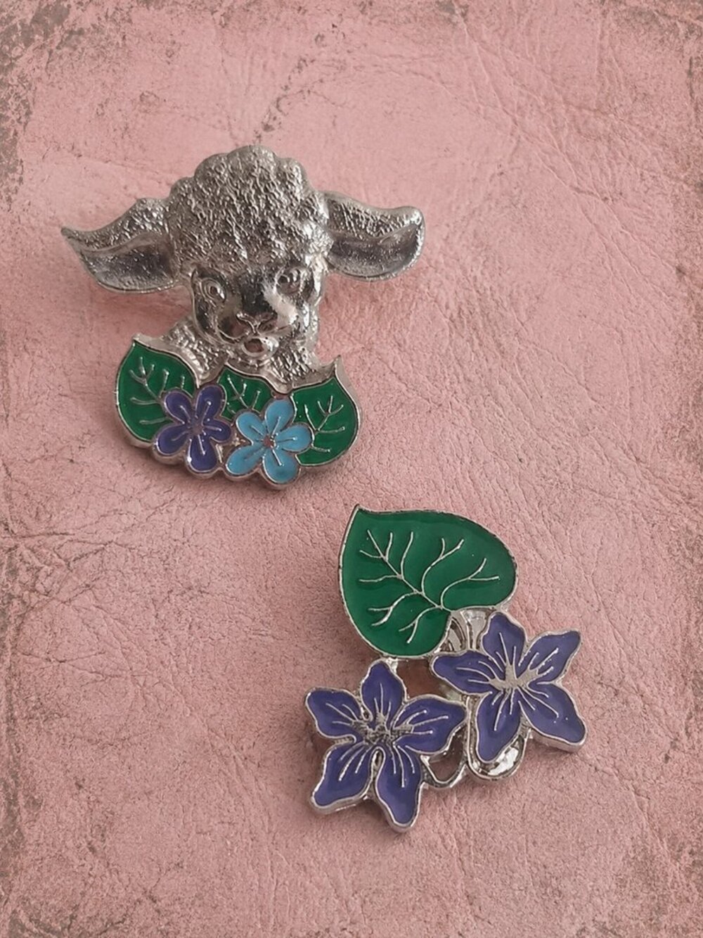 Botanical Lamb Vintage Sheep Violet Flowers Vintage Lapel Pin Brooch Set (2)